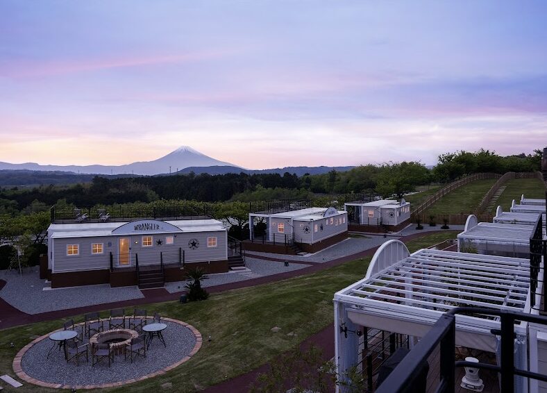 【2026年版】ホワイトデーは静岡でグランピング｜カップルにおすすめ非日常デート3選